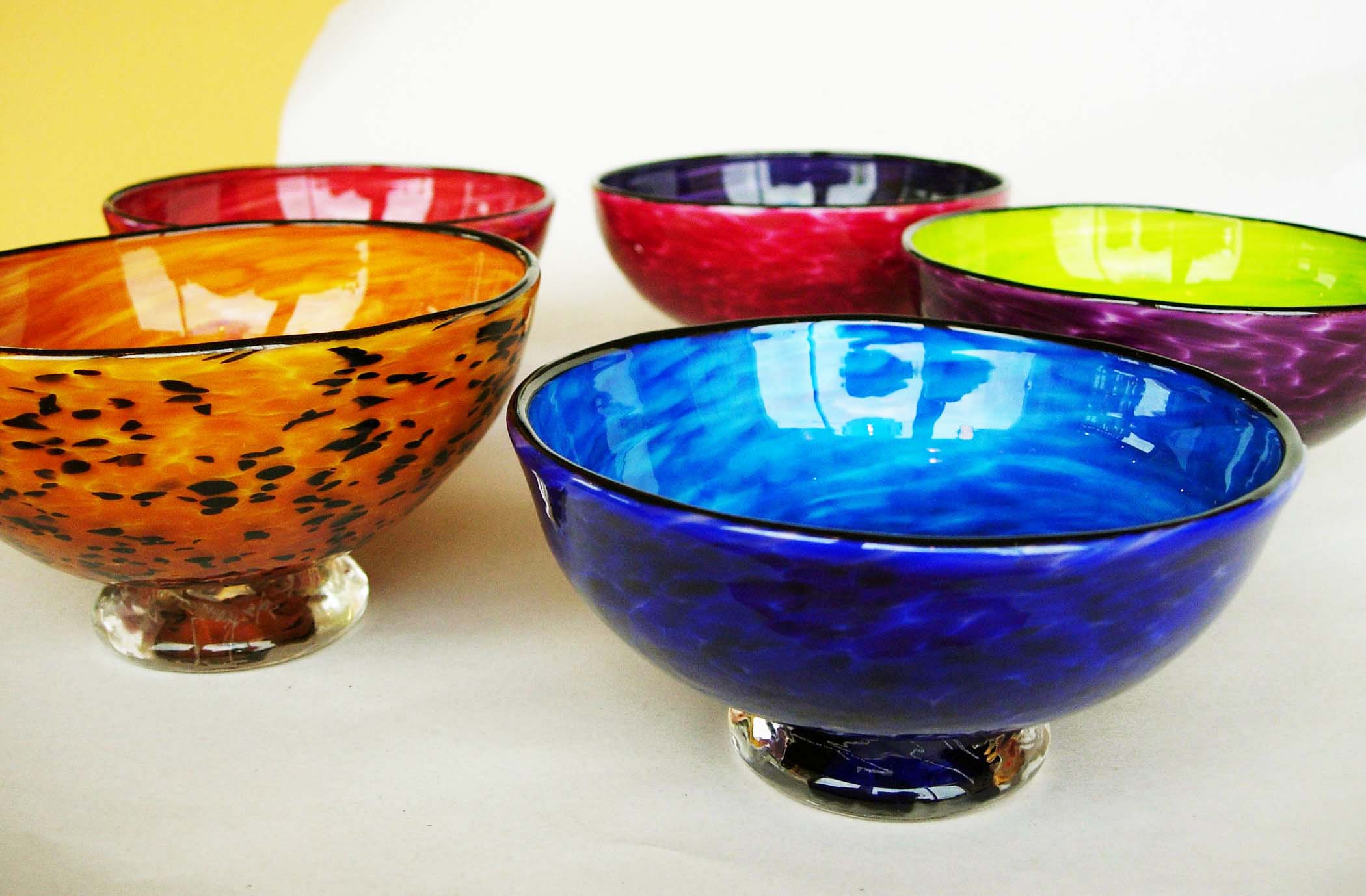 footed bowls